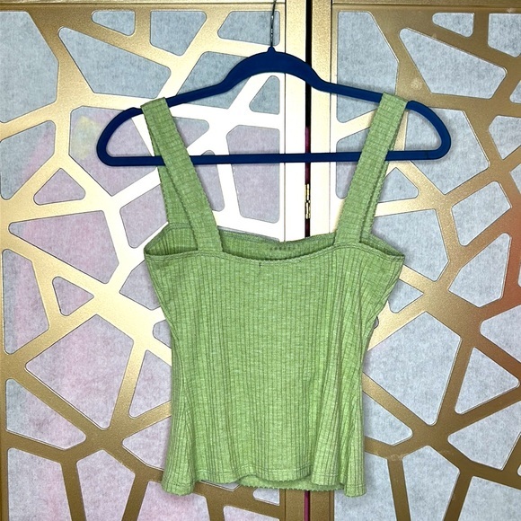 Kourt‎ Square-neck Tank In Green - Picture 2 of 5